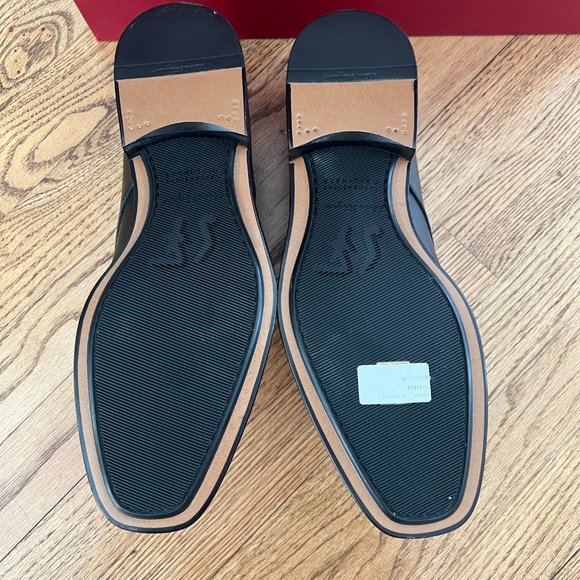 Salvatore Ferragamo GANCINI DERBY 9.5 US Black NEW